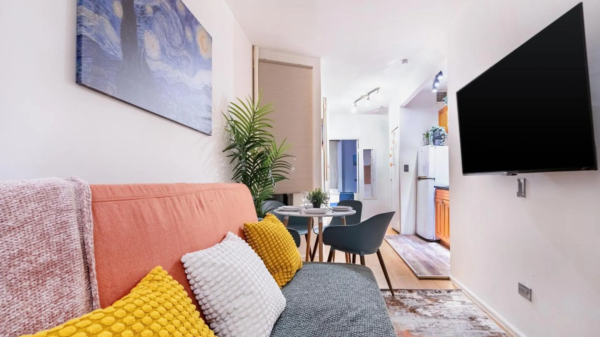 Charming 2 Bd Unit In Central Manhattan New York Appartement